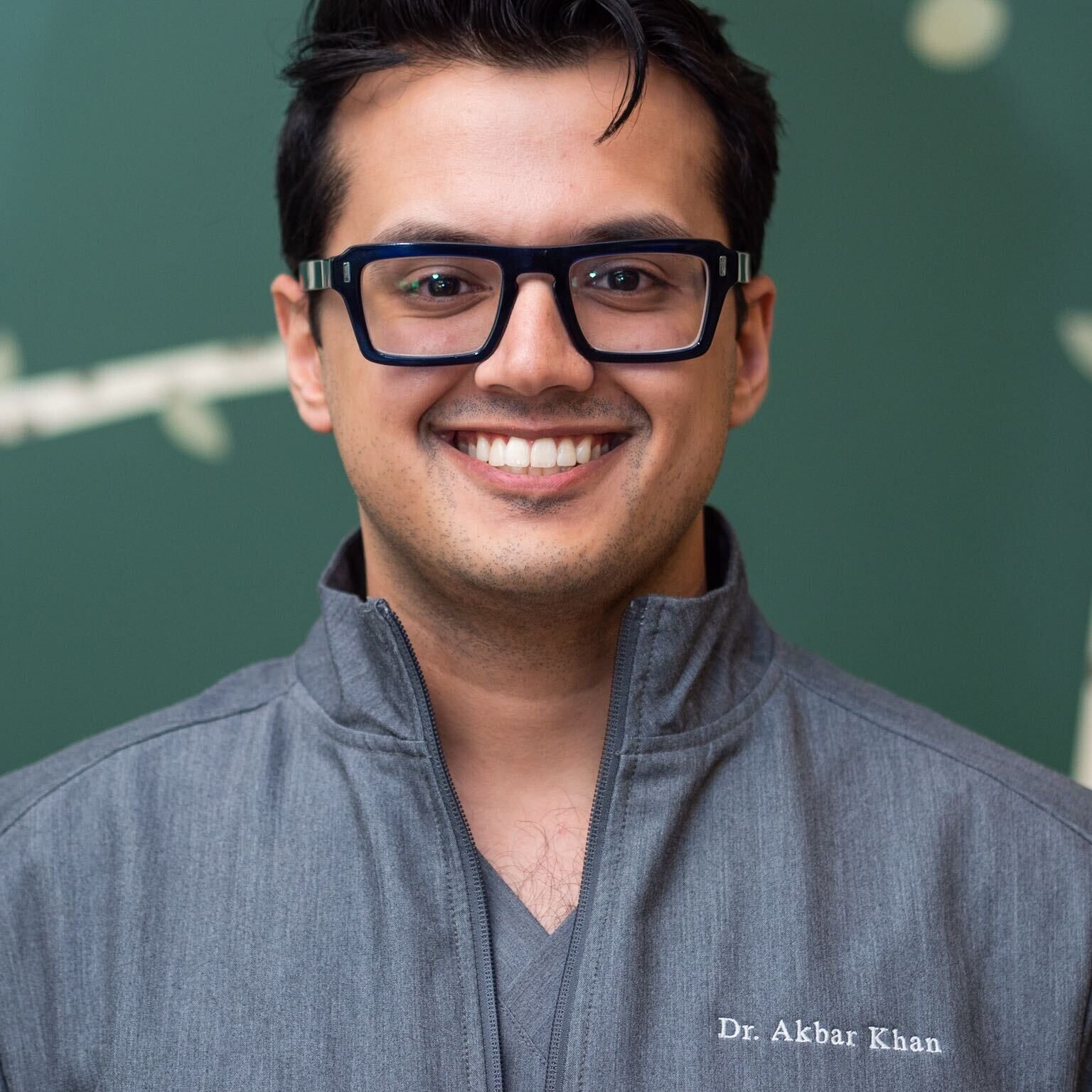 Dr. Akbar — Dr. Akbar Khan
